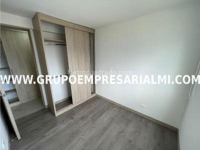 Apartamento de 3 alcobas en venta en Calasanz, Medellín, 77 m² · foto 11 de 20