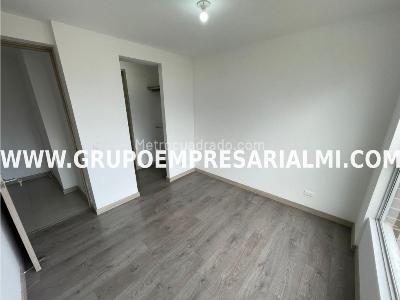 Apartamento de 3 alcobas en venta en Calasanz, Medellín, 77 m² · foto 17 de 20