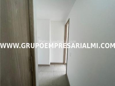 Apartamento de 3 alcobas en venta en Calasanz, Medellín, 77 m² · foto 18 de 20