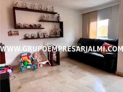 Apartamento de 3 alcobas en venta en Laureles, Medellín, 160 m² · foto 14 de 20
