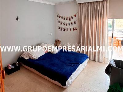 Apartamento de 3 alcobas en venta en Laureles, Medellín, 160 m² · foto 17 de 20