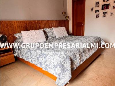 Apartamento de 3 alcobas en venta en Laureles, Medellín, 160 m² · foto 18 de 20