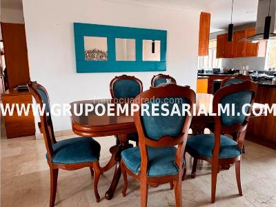Apartamento de 3 alcobas en venta en Laureles, Medellín, 160 m² · foto 5 de 20