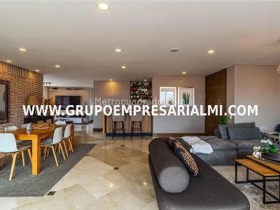 Apartamento de 3 alcobas en venta en Belen, Medellín, 359 m² · foto 2 de 20