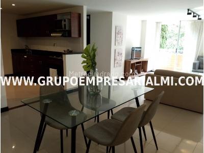 Apartamento de 3 alcobas en arriendo en Laureles, Medellín, 117 m² · foto 2 de 20