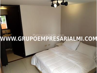 Apartamento de 3 alcobas en arriendo en Laureles, Medellín, 117 m² · foto 19 de 20