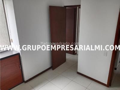 Apartamento de 3 alcobas en venta en El Dorado, Envigado, 68 m² · foto 14 de 20