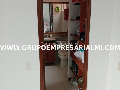 Apartamento de 3 alcobas en venta en El Dorado, Envigado, 68 m² · foto 18 de 20