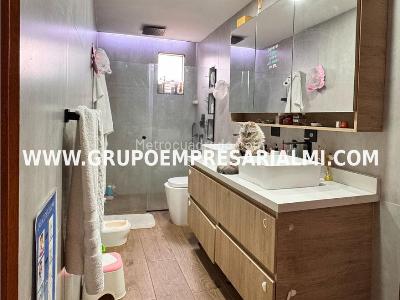 Apartamento de 3 alcobas en venta en Laureles, Medellín, 130 m² · foto 20 de 20