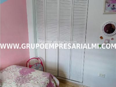 Apartamento de 3 alcobas en venta en Belen, Medellín, 66 m² · foto 10 de 20