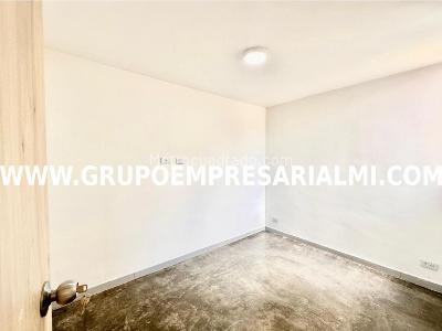 Apartamento de 3 alcobas en venta en Maria Auxiliadora, Sabaneta, 51 m² · foto 17 de 20