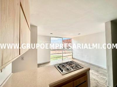 Apartamento de 3 alcobas en venta en Maria Auxiliadora, Sabaneta, 51 m² · foto 2 de 20