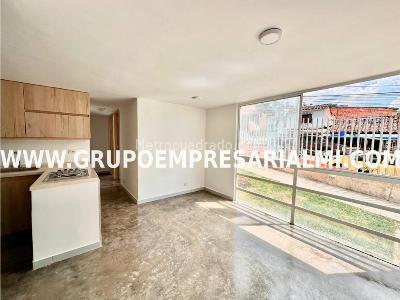 Apartamento de 3 alcobas en venta en Maria Auxiliadora, Sabaneta, 51 m² · foto 5 de 20