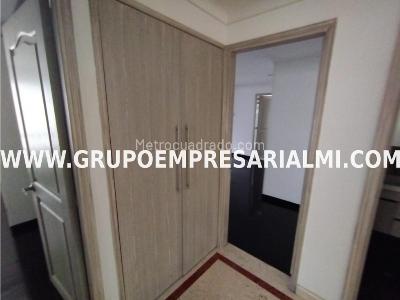 Apartamento en venta en El Poblado, Medellín · foto 10 de 20