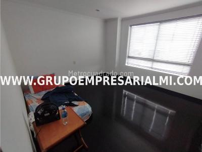 Apartamento en venta en El Poblado, Medellín · foto 13 de 20
