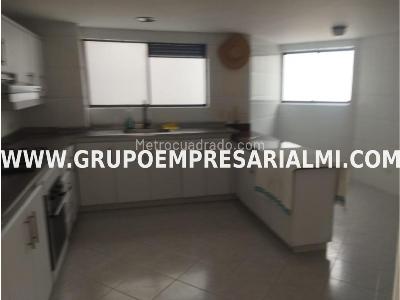 Apartamento en venta en El Poblado, Medellín · foto 3 de 20