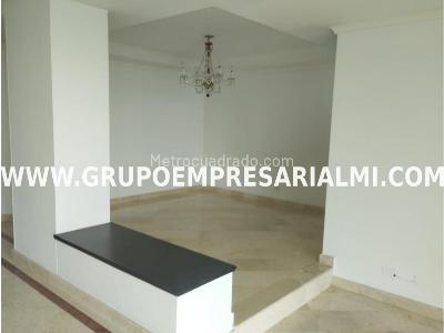 Apartamento en venta en El Poblado, Medellín · foto 7 de 20