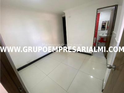 Apartaestudio en venta en Los Colores, Medellín, 30 m² · foto 15 de 17