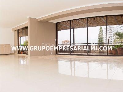 Apartamento en venta en El Poblado, Medellín · foto 10 de 20