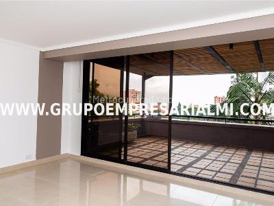 Apartamento en venta en El Poblado, Medellín · foto 2 de 20