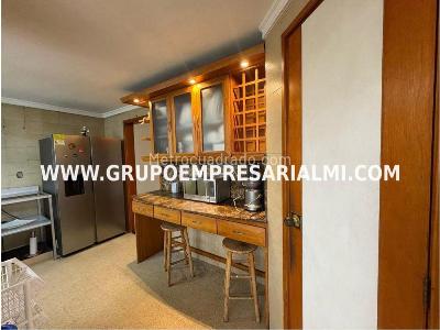 Apartamento en venta en El Poblado, Medellín · foto 8 de 20