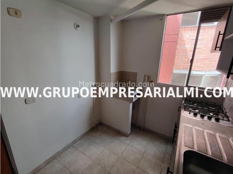 Apartamento de 2 Alcobas en Piso 18 con Gimnasio en Buenos Aires - 4