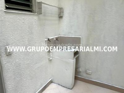 Apartaestudio en venta en Laureles, Medellín, 32 m² · foto 16 de 20