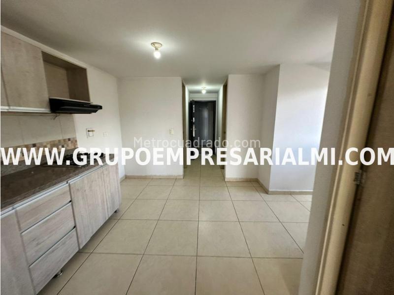 9th-Floor 2BR Apartment for Rent in La Amúrica - 4