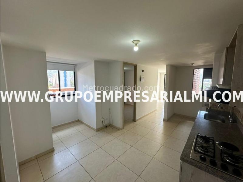 9th-Floor 2BR Apartment for Rent in La Amúrica - 5