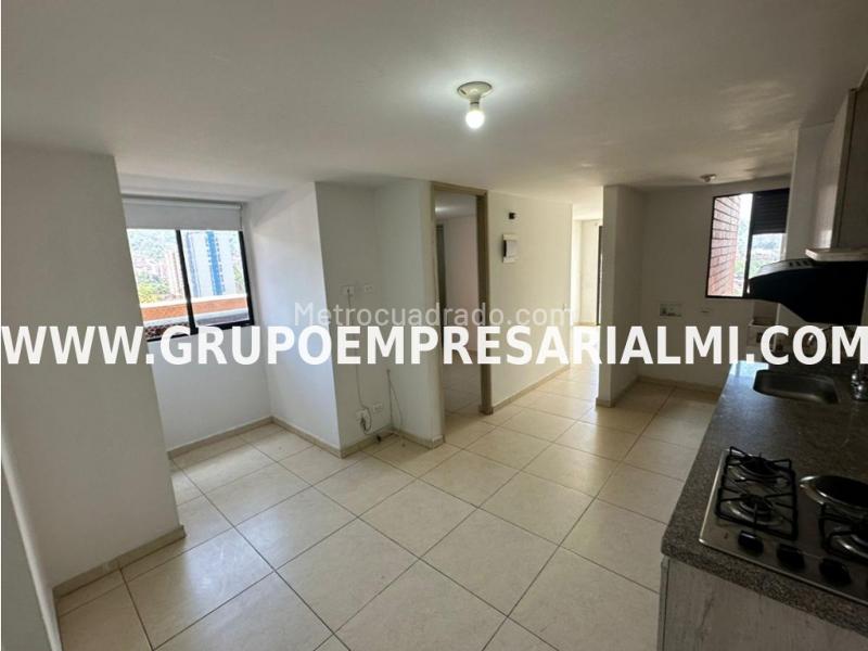 9th-Floor 2BR Apartment for Rent in La Amúrica - 8
