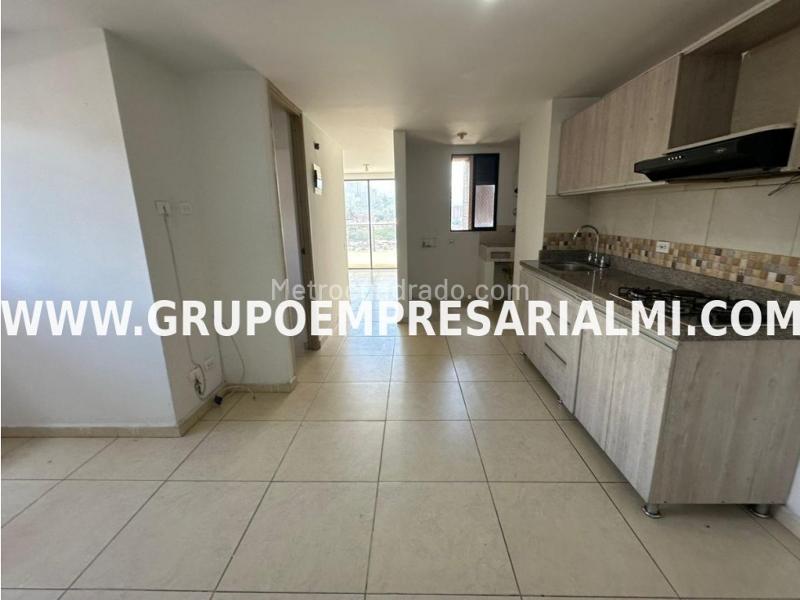 9th-Floor 2BR Apartment for Rent in La Amúrica - 9