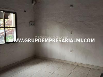 Casa de 4 alcobas en venta en Pachelly, Bello, 148 m² · foto 2 de 20