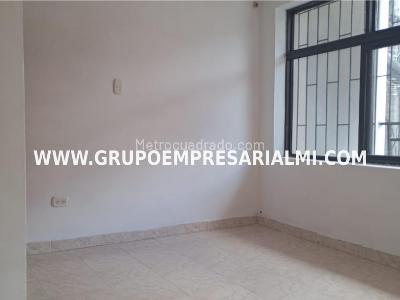 Casa de 4 alcobas en venta en Castilla, Medellín, 416 m² · foto 12 de 20