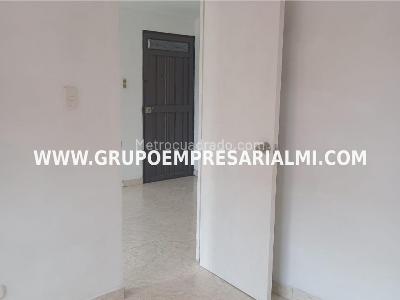 Casa de 4 alcobas en venta en Castilla, Medellín, 416 m² · foto 17 de 20