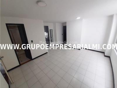 Apartamento en arriendo en El Poblado, Medellín · foto 3 de 20