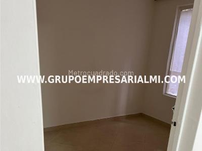 Casa de 3 alcobas en venta en Castilla, Medellín, 85 m² · foto 6 de 20