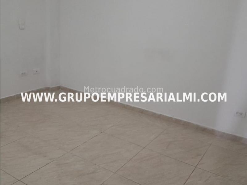 Apartamento Amplio de 2 Alcobas en Santa Mónica - 8