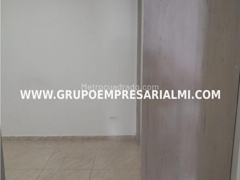 Apartamento Amplio de 2 Alcobas en Santa Mónica - 9