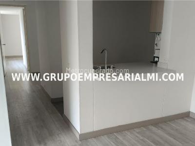 Apartamento de 3 alcobas en venta en Belen, Medellín, 97 m² · foto 2 de 20