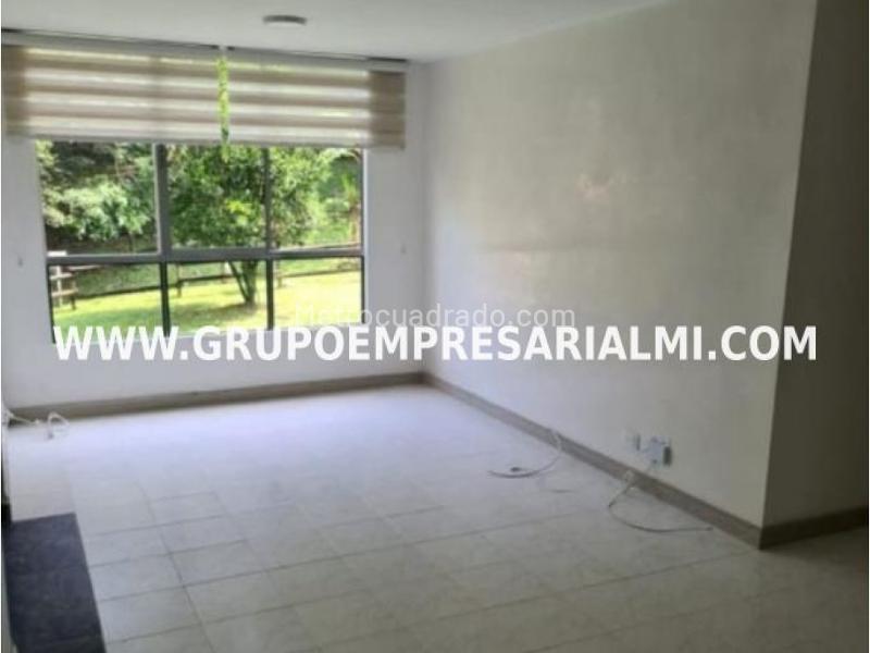 Apartamento acogedor de 3 Alcobas en Loma del Indio