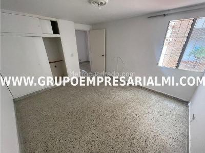Apartamento en arriendo en La America, Medellín · foto 2 de 20