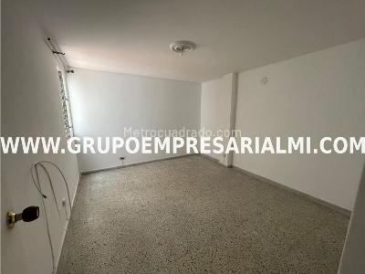 Apartamento en arriendo en La America, Medellín · foto 16 de 20