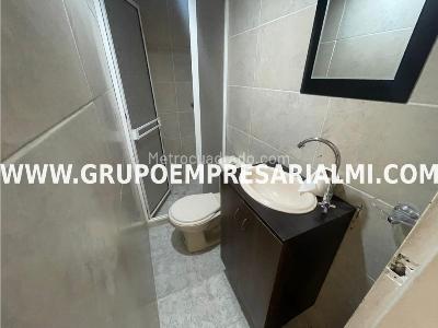 Apartamento en arriendo en La America, Medellín · foto 17 de 20