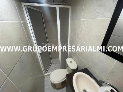 Apartamento en arriendo en La America, Medellín · foto 19 de 20