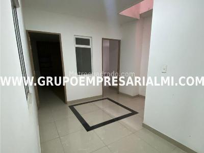 Apartamento de 4 alcobas en venta en Manchester, Bello, 120 m² · foto 10 de 20