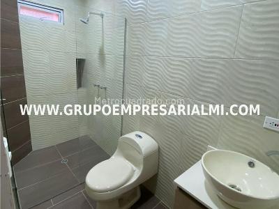 Apartamento de 4 alcobas en venta en Manchester, Bello, 120 m² · foto 13 de 20