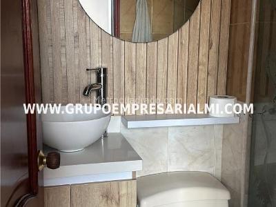 Apartamento en venta en Los Colores, Medellín · foto 12 de 20