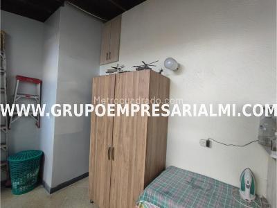 Apartamento en venta en Laureles, Medellín · foto 8 de 20