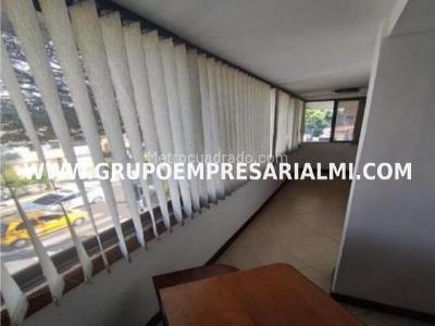 Apartamento de 3 alcobas en venta en Estadio, Medellín, 247 m² · foto 6 de 20