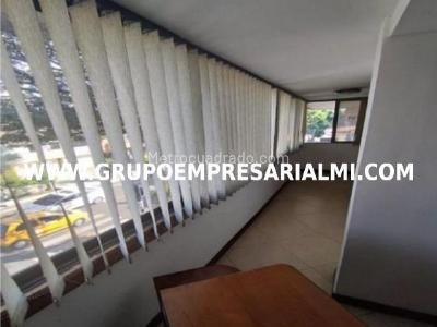 Apartamento de 3 alcobas en venta en Estadio, Medellín, 247 m² · foto 15 de 20